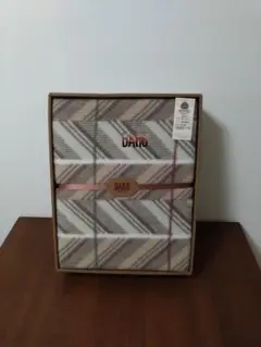 DAKS ダックス　純毛毛布　ウールマーク付き 140✕200cm