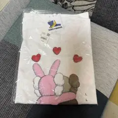 KAWS + UNIQLO コラボ Tシャツ Lサイズ