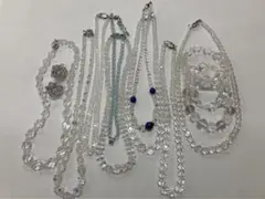 水晶（水晶風）ネックレス、ブレスレット 石付きネックレス（素材不明）
