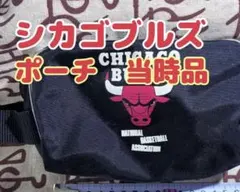 NBA チームロゴ　角型 ポーチ　シカゴ・ブルズ　ブラック
