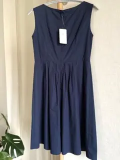 グリーンレーベルリラクシング　紺色ワンピース　新品未使用タグ付き