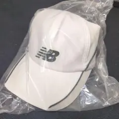 New Balance SIX PANELS CAP ホワイトキャップのサムネイル