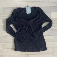 H&M 95%エコビスコース　カットソー　ブラック 未使用品 長袖 トップスのサムネイル
