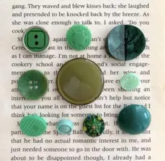 ヴィンテージボタン　グリーン系　まとめ売り　アンティーク　シングル