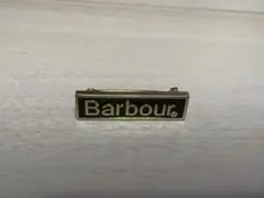 barbour ロゴピンバッジ