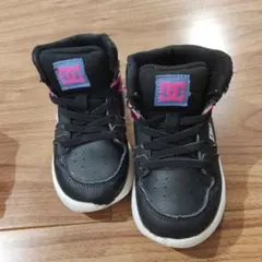 Item thumbnail for item 2691f88d-0f88-454d-bd6d-73cf14d8808b