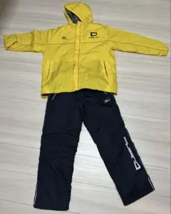 リベルタサッカー　ウインドブレーカー上下セット　145！ 2025年最新】リベルタ ウインドブレーカーの人気アイテム - メルカリ