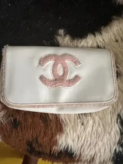 シャネル ファーチャーム バッグポーチ ピンク ラムレザー×ムートン 31番台 シャネル ファーチャーム バッグポーチ ピンク ラムレザー×ムートン 31