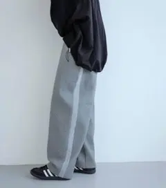 fashiru | ラインカーブスウェットパンツ グレー