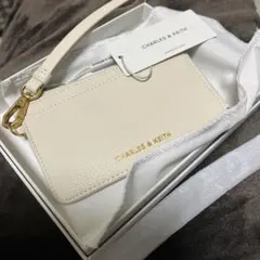 【CHARLES & KEITH】カードケース