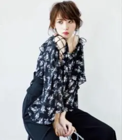 ココディール　cocodeal ブラウス　トップス　花柄　ブラック　シアーシャツ