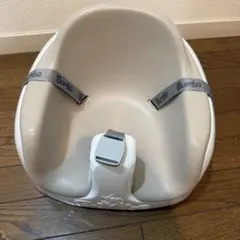 バンボ　マルチシート　Bumbo テーブル付ベビーチェア　サンドベージュ