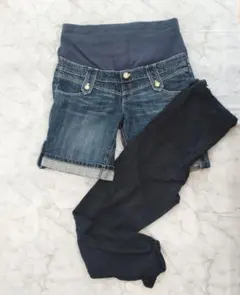 ダークブルーデニムショートパンツと黒のレギンスのセット