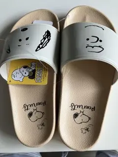 新品❤️SNOOPY スヌーピーシャワーサンダル 、サマーサンダル軽量 23cmのサムネイル