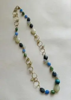 【美品】ロングネックレス ゴールド チェーン 天然石風樹脂　ブルー グリーン