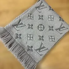 Louis Vuitton エシャルプ・ロゴマニア　マフラー
