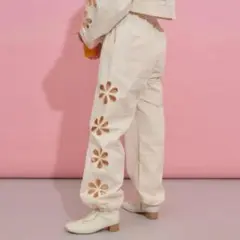 HELLO.SANFRANCISCO｜フラワーカットアウトイージーパンツ