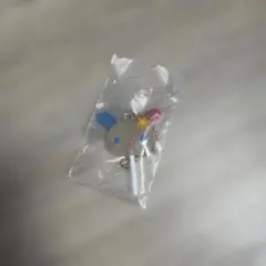 ガチャガチャ　サンリオ　カラフルキャンディチャーム　ウサハナ