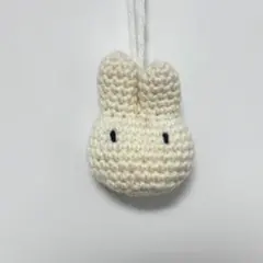 ウサギ型あみぐるみバッグチャーム