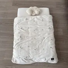 グレージュのベビー布団セット 星と月デザイン