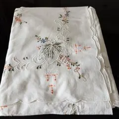 フランス アンティークリネン 花文字モノグラム手刺繍のテーブルクロス