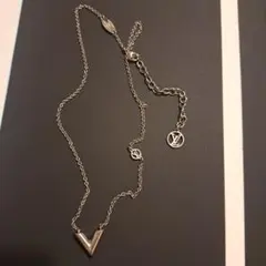 ルイヴィトンネックレスのサムネイル