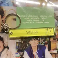 SEVENTEEN セブチカフェ アクリルキーホルダー ウジ