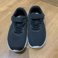 NIKE ブラック キッズスニーカー　メッシュ　22.0cm ベルクロ付き