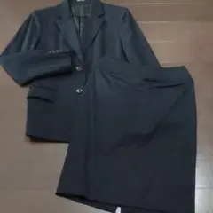 イタリア製　コムサデモード　毛100スカートスーツ