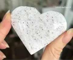 1点再入荷　レア　高品質　シナバーインクォーツ　ハート　握り石
