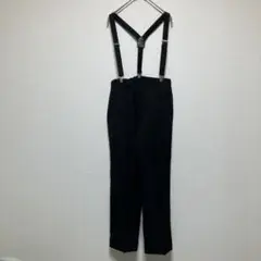 スラックス　サスペンダー付き　ブラックパンツ 150 子供服　b380