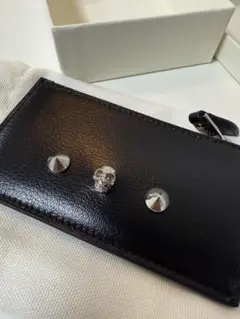 【新品】【大幅値下げ】Alexander McQueen ブラック折り財布 2025年最新】ALEXANDER McQUEEN 折り財布の人気アイテム - メルカリ