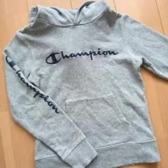 Champion グレー フード付きパーカー　150cm