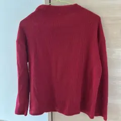 レッド ハイネック セーター M