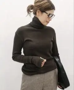 【美品】ドゥーズィエムクラス ウール100% リブタートル 指抜きニット　日本製