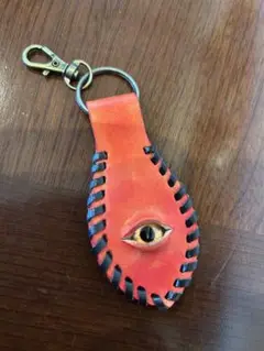 革　レザー　キーホルダー　目玉