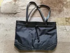 黒の軽いトートバッグ　新品・未使用