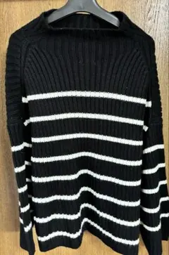値下げ中　長袖ニットセーター 黒と白のストライプ Fサイズ