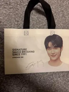 Item thumbnail for item f4f8814c-2641-4b25-b487-18d697ef0032