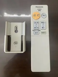 Panasonic パナソニック　HK9807 照明用リモコン　壁掛けホルダー付