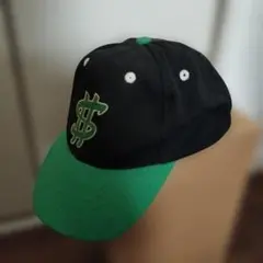 刺繍あり キャップ 黒と緑