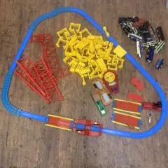 4F【大量】プラレール まとめ売り セット レール・車両・情景パーツ 踏切 橋脚