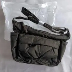 ユニクロ　ショルダー　メンズ　レディース