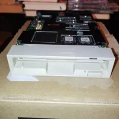 富士通 MOドライブ　SCSI　M2512A2IE 1996年製