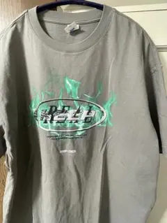 グレー フレイムデザイン Tシャツ