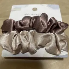 【 シュシュ・サテン2色 ／ 2個セット 】