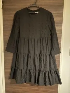 ZARA 膝丈フリルワンピース