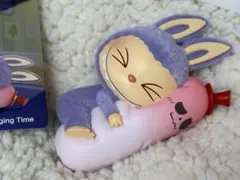 POP MART ラブブ　01:00AM Hugging Time