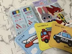 ぬりえ　クレヨン2つ　パズルセット