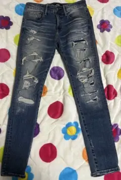 AZUL ダメージデニムパンツ